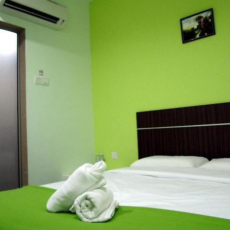 Eco Hotel Putra Kajang Esterno foto